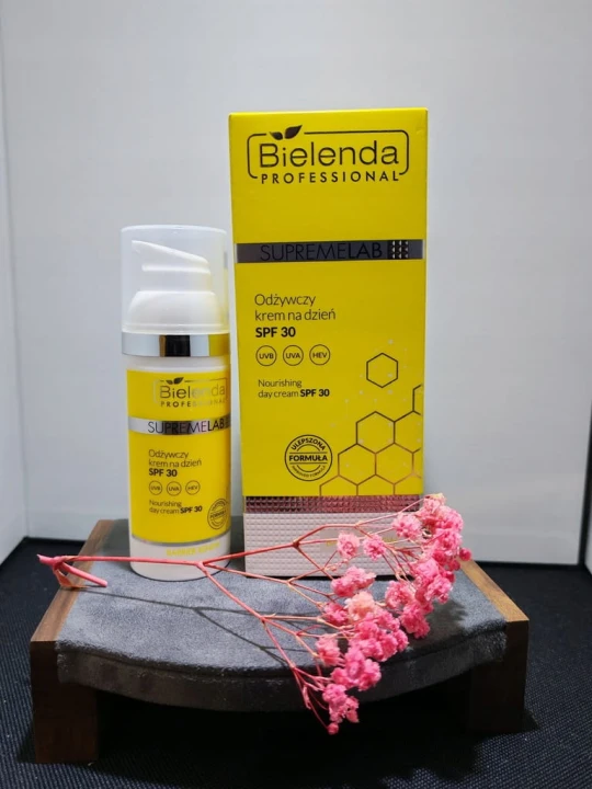 Krem nawilżający do twarzy Bielenda Barrier Renew 30 SPF na dzień 50ml
