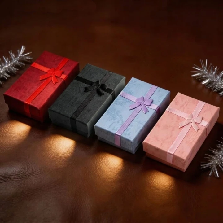 Pudełko na biżuterię 5×8cm różowe 1szt z kokardką zestaw prezentowe